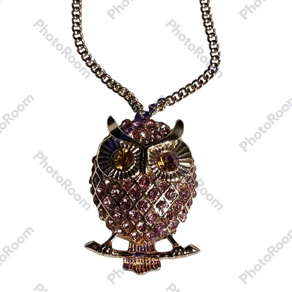Betsey Johnson owl pendant filled with rhinestones on beautiful chain - Picture 11 of 11